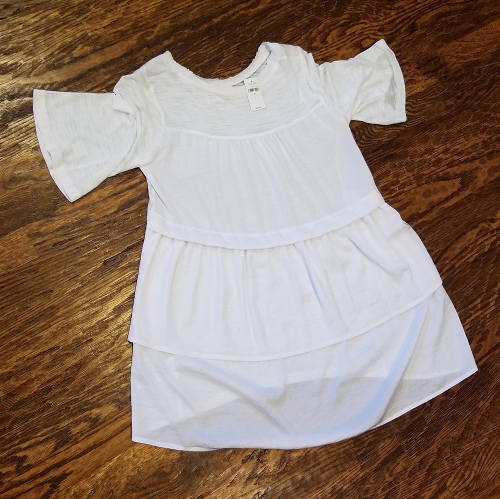 GAP White tiered Top NWT